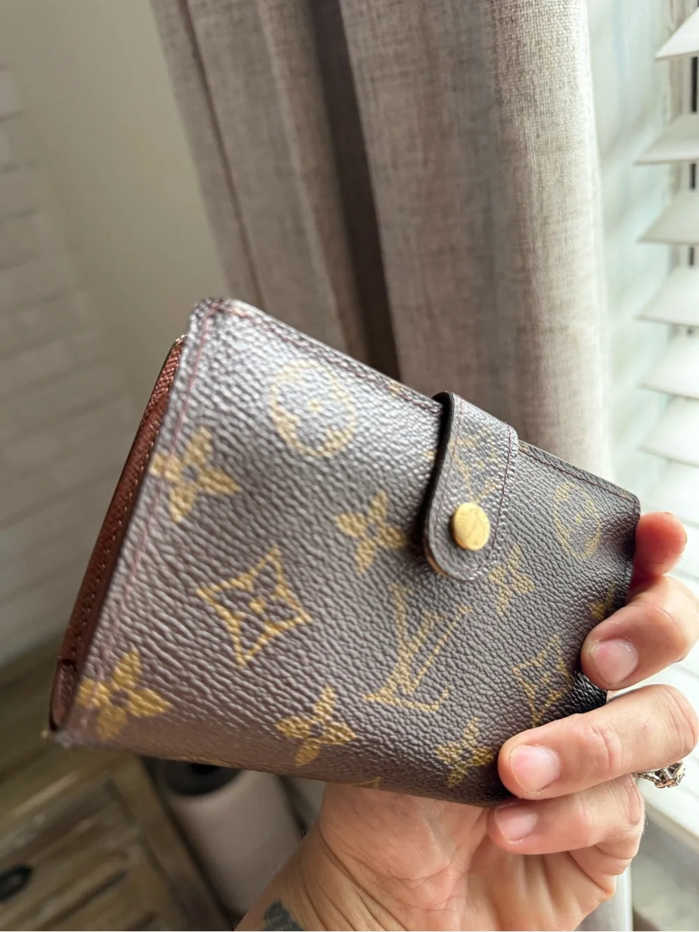 Authentic Louis Vuitton Monogram Canvas Card & kisslock Key Holder wallet
